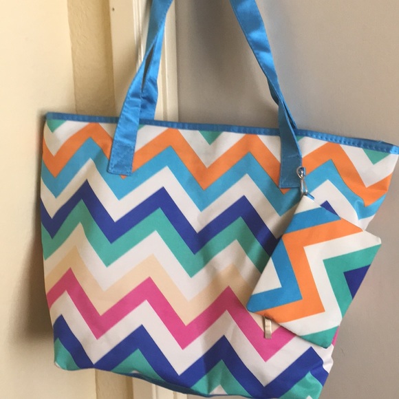 zip up beach bag